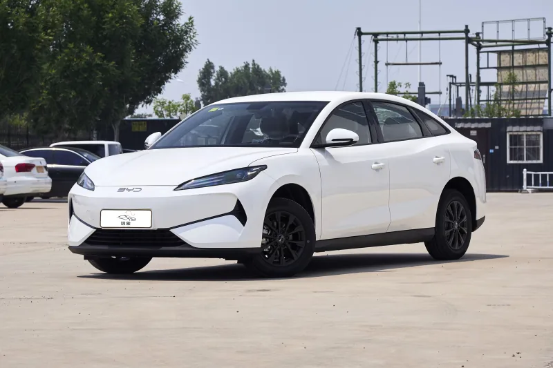 比亚迪 BYD 比亚迪 E7