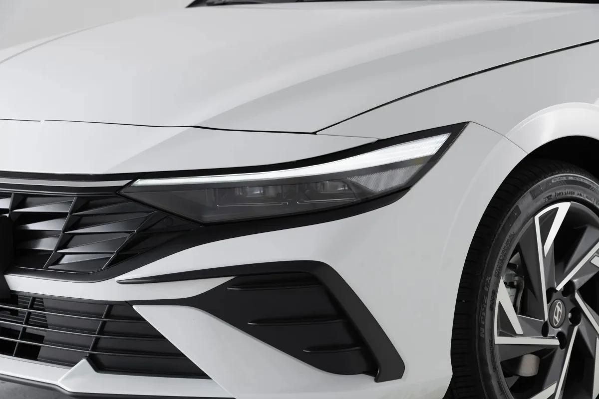 现代 Hyundai 伊兰特 6