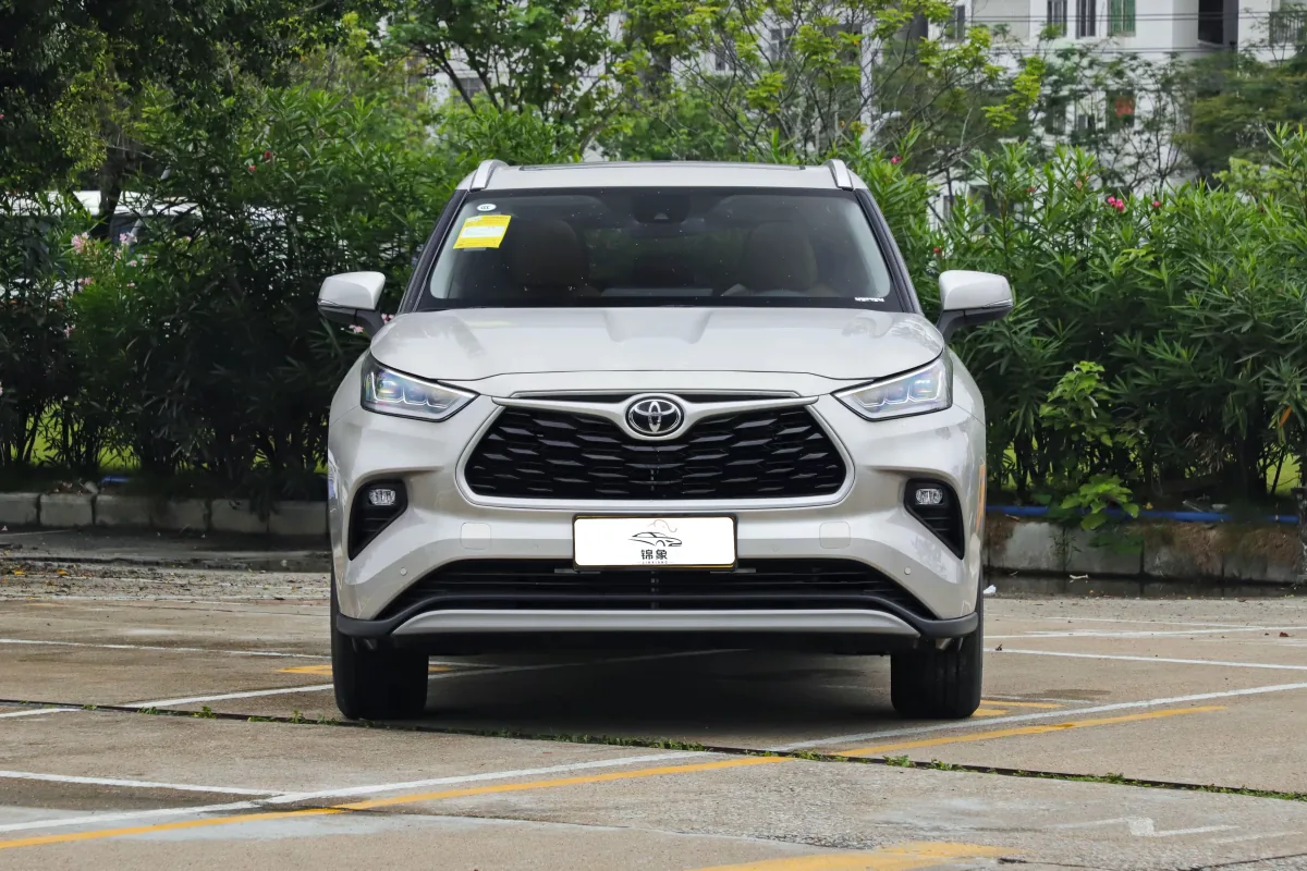 丰田 Toyota 汉兰达 9